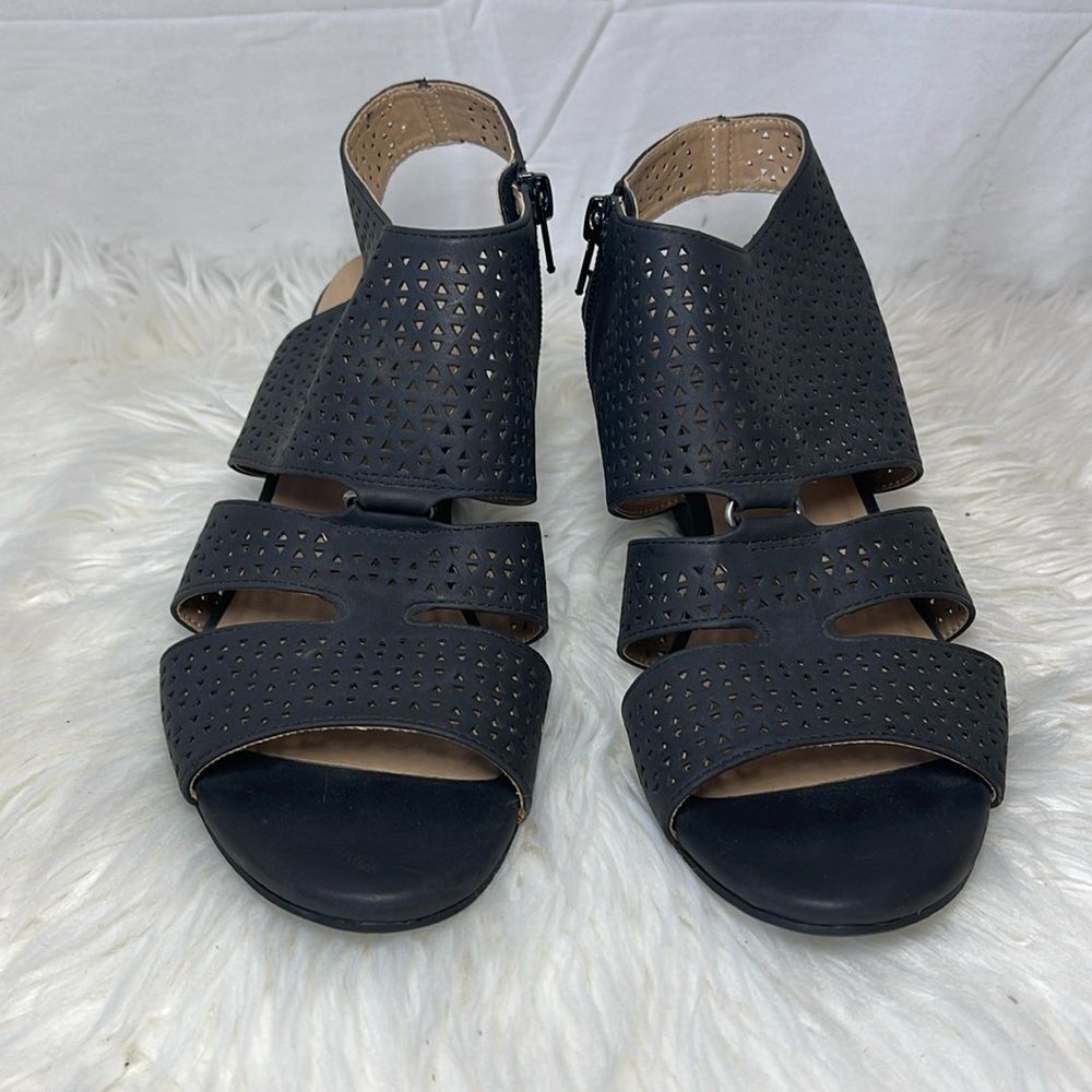 Naturalizer Soul Dez Laser Cut Leather Heeled Sandals‎ Sz 9